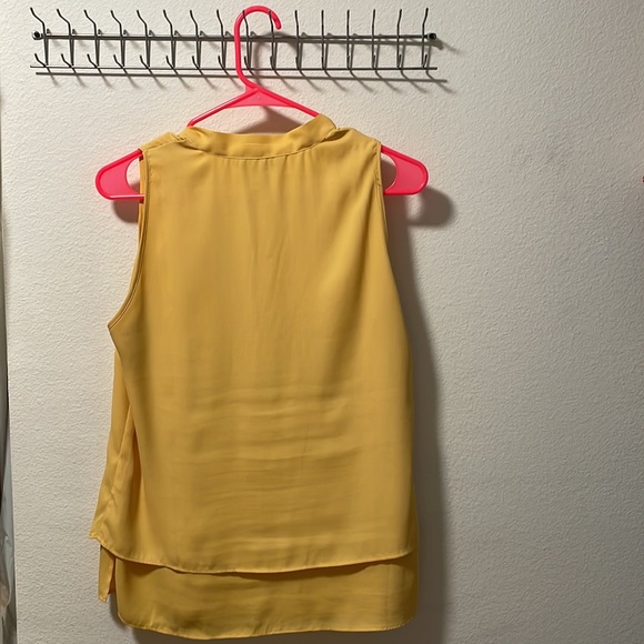 An Elegant WHBM Top! - Picture 9 of 12